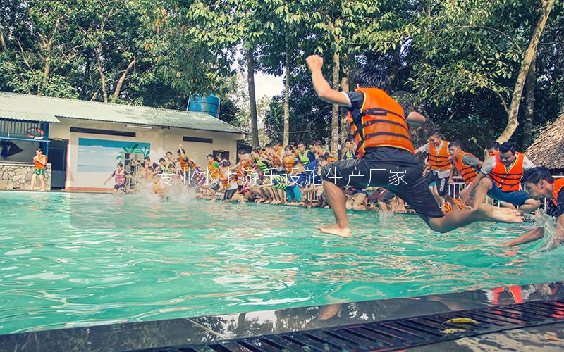 專業水上游樂設施生產廠家